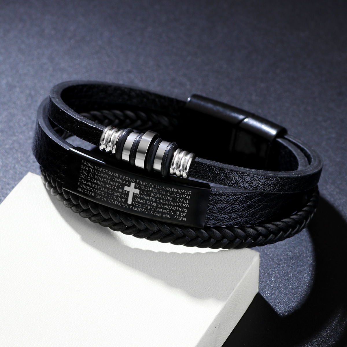 Men Triple Layer Braided Leath - Magnetic Clasp Cosplay ulasan dan harga
